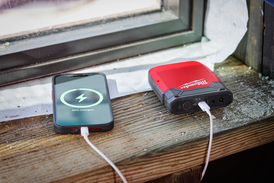 Battery Pack Milwaukee Heated Gear Power Source w/ App Control