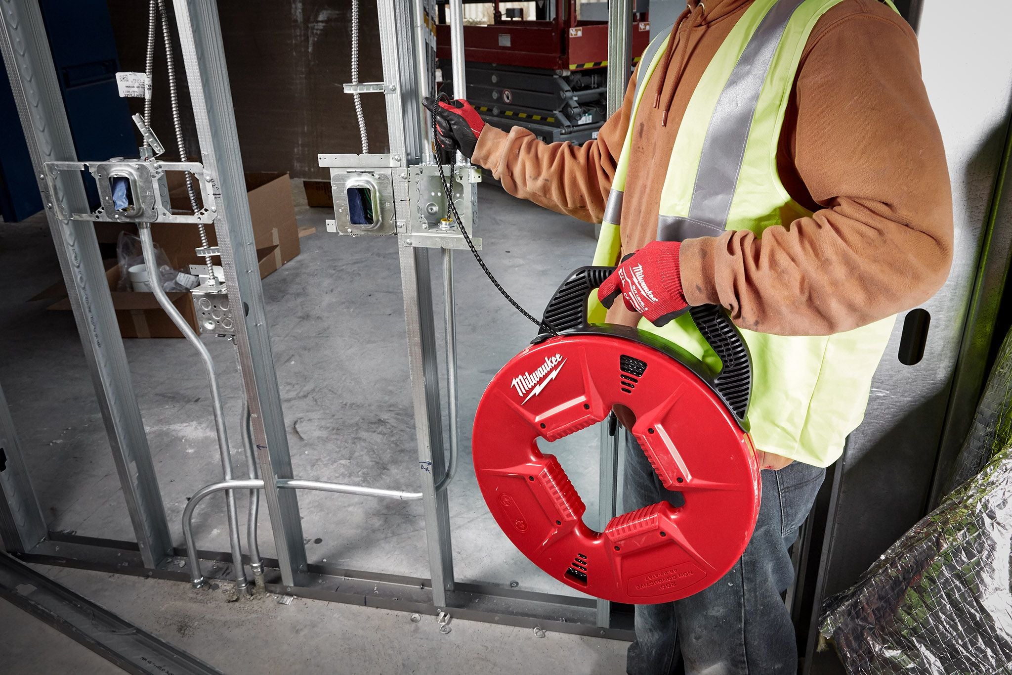 Fish Tape Milwaukee® 200ft Nonconductive Tip Polyester Fish Tape